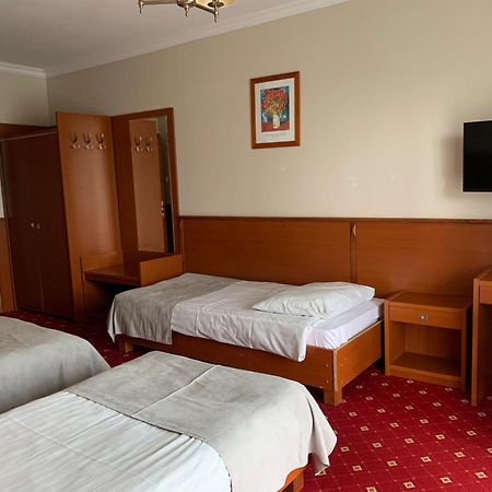 Hotel Albatros Serwy エクステリア 写真