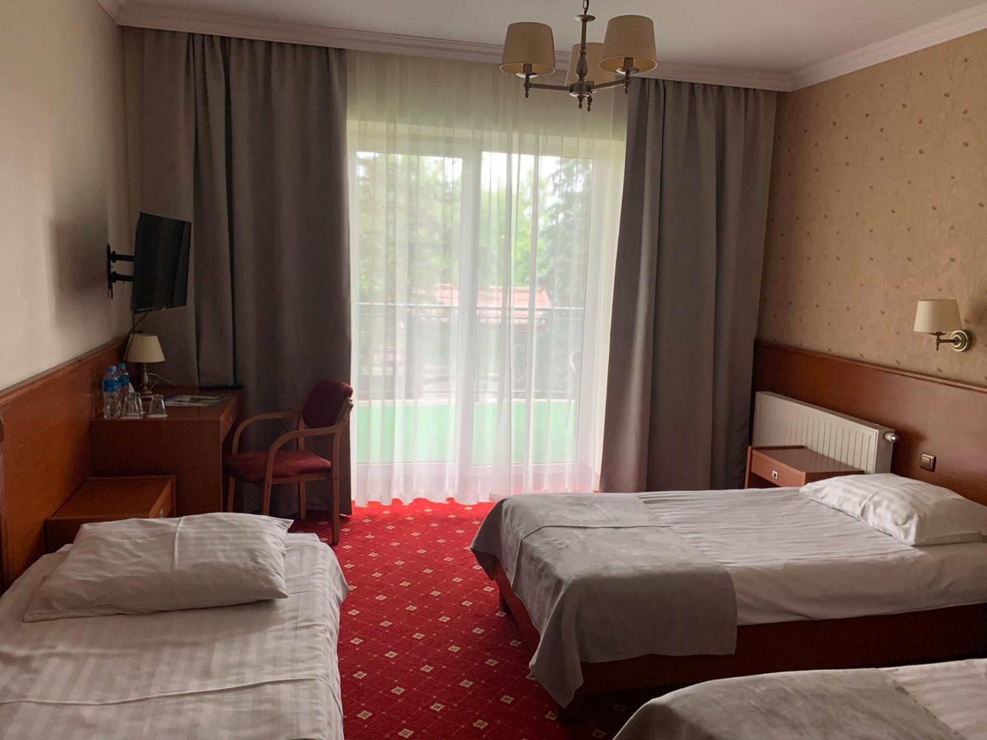 Hotel Albatros Serwy エクステリア 写真
